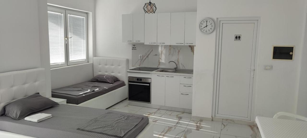 Golem Apartment Exterior photo